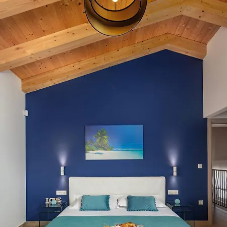 Karla Tar Villa Tar-Vabriga